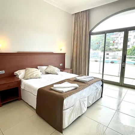 Forum Hotel 4*